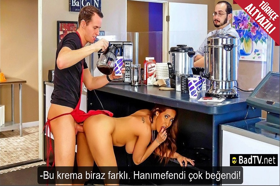 Kahvesini Beğenmeyen Kadına Tezgah Altından Döl Kreması Akıtan Barista